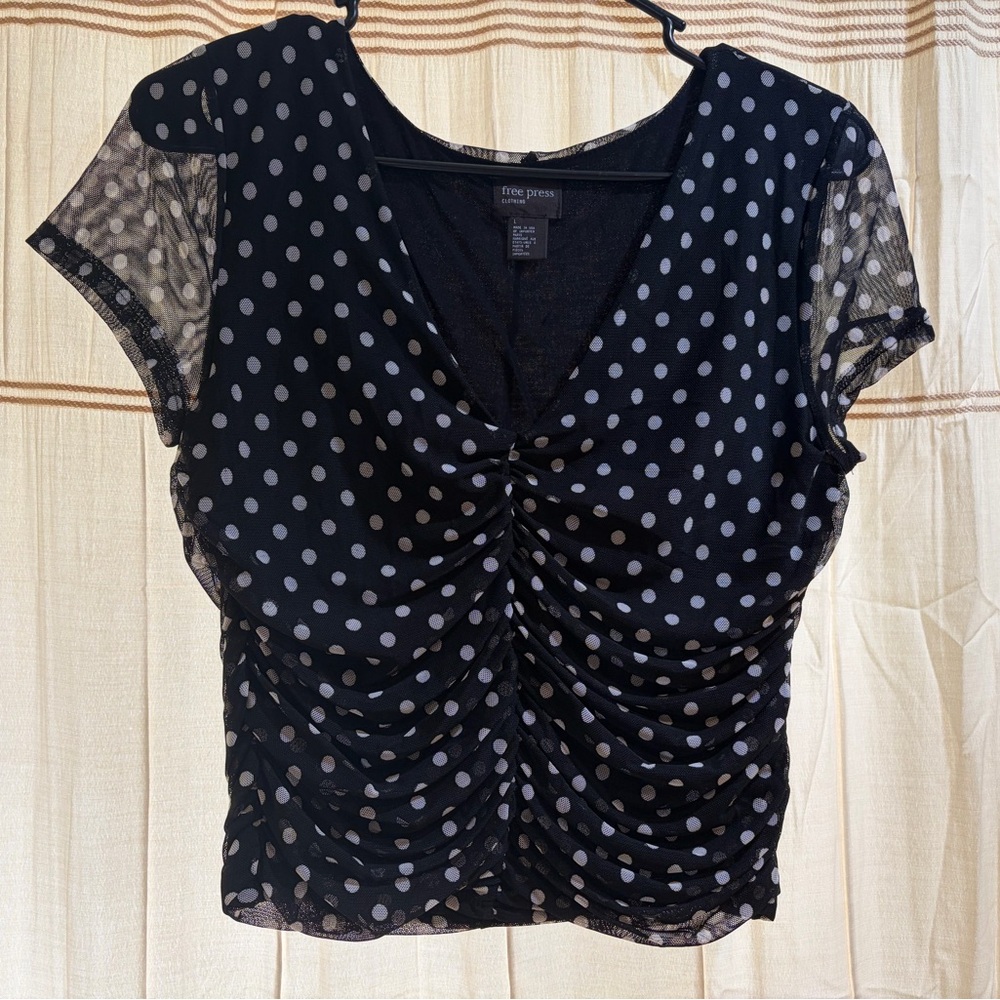free press Black Polka Dot Ruched Short Sleeve Crop Top - Picture 3 of 5